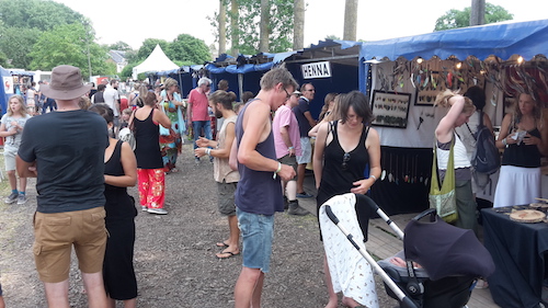 De festivalmarkt in Gooik, foto Jeroen van Zuylen