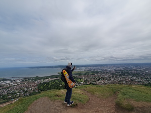 Uitzicht op Belfast vanaf McArt's Fort, foto Loes van Schaijk