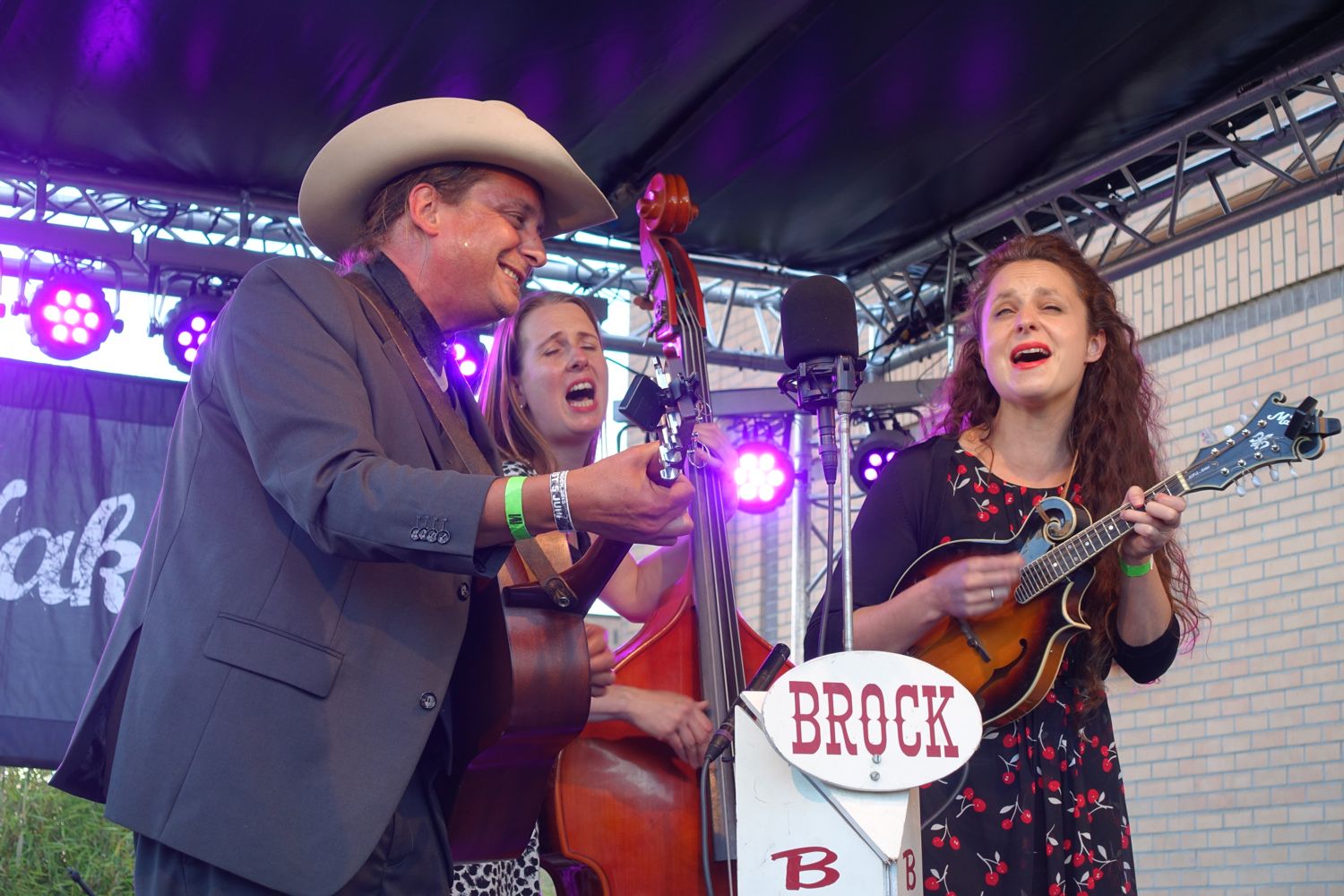 Brock & The Brockettes